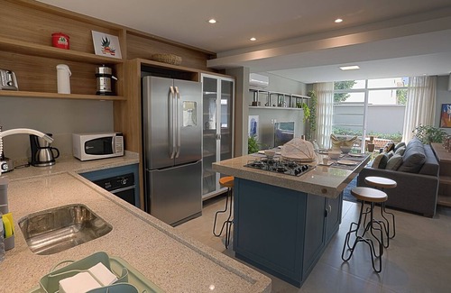 Ponta da Praia House | Relax at Lindo Sobrado: Pet-Friendly Oasis with Spa & Pool
