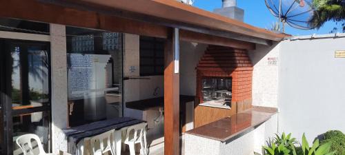 Morada da Praia House | Enchanting Sobrado with Pool in Private Community