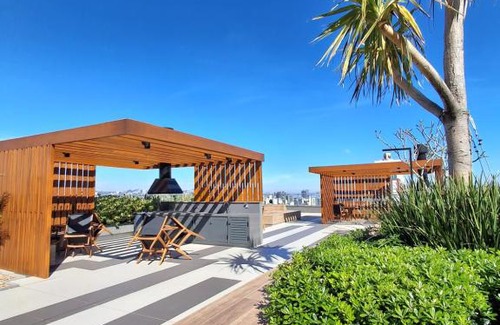 Cidade Baixa Apartment | Inviting Studio with Rooftop Ocean View at JP Redenção