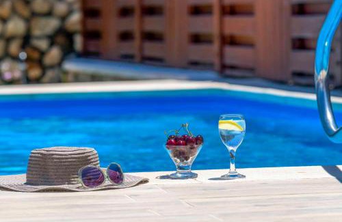 Lindos Villa | Experience Lindos Sapphire: Oceanfront Paradise Awaits