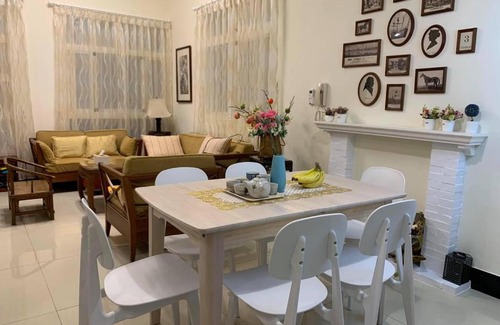 Jinhu House | Discover Lindou Secret Realm: Family-Friendly Getaway