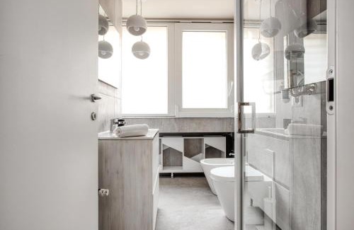Navigli Apartment | Line & Light