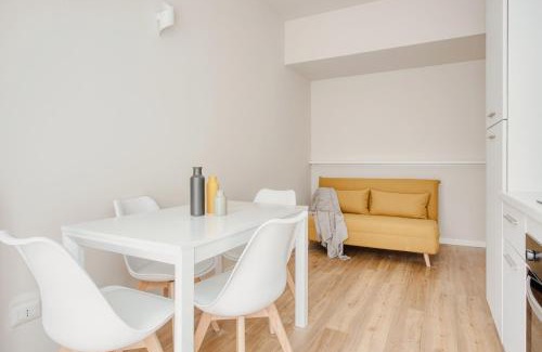 Navigli Apartment | Line & Light