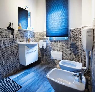 Naples Apartment | Discover Linea1 B&B: Family-Friendly Retreat with Breakfast