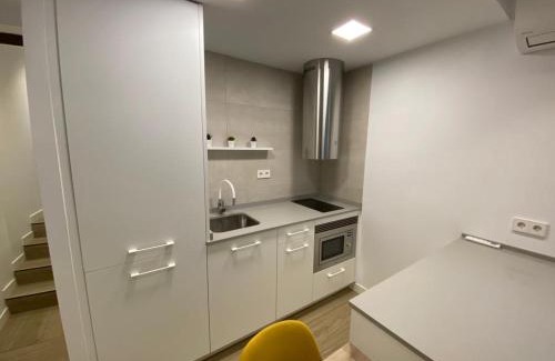 San Francisco-Ribera Apartment | Discover Family-Friendly Comfort at Lineros Suite