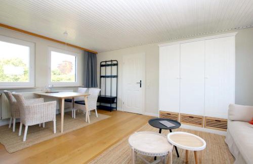 Wrixum Apartment | Nordliv Retreat: Child-Friendly Haven with Great Reviews