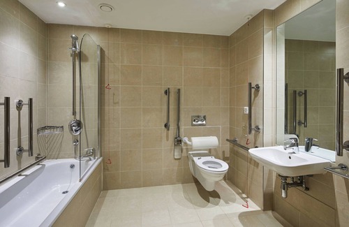 Lingfield Hotel | Relax at Lingfield Park Marriott Hotel & Country Club