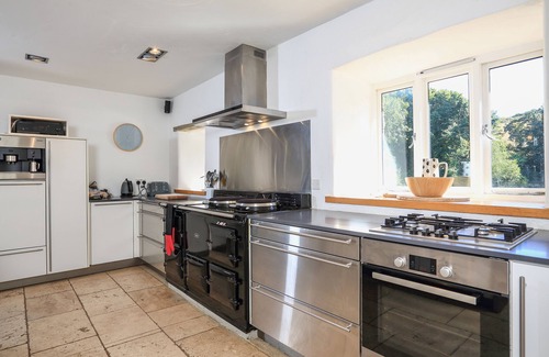 Kingsbridge Cottage | Pet Friendly Linham Barn: Top-Rated Holiday Cottage Awaits
