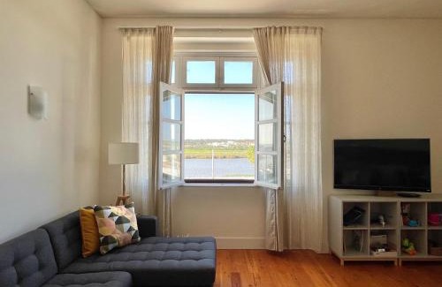 Local da Parvoice Apartment | Child-Friendly Link Alcácer with a 9/10 Guest Rating