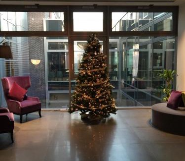 Parma Hotel | Discover Link124 Hotel: Pet-Friendly with 9/10 Guest Ratings