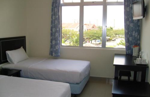 Gelang Patah Hotel | Budget-Friendly Linkway Hotel with Family Amenities