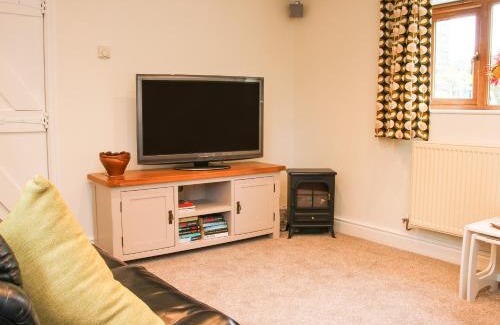 Bishops Castle House | Pet-Friendly Retreat at Linley Lane Cottage, Rated 9.4/10