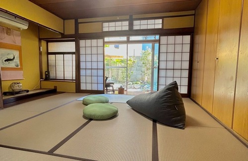 Higashisumiyoshi-ku House | Discover Hayashi Minshuku An: Family-Friendly Osaka Retreat