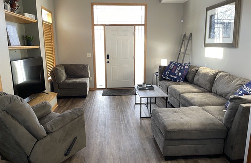 Lino Lakes House | Welcome to Lino: A Perfect Home Away From Home