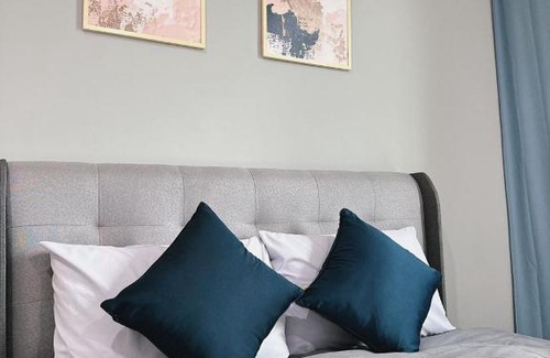 Taman Keramat Apartment | Convenient LinQ KLCC with Pool, Pet-Friendly & More