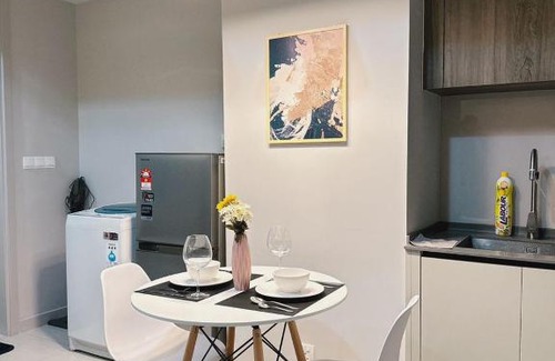 Taman Keramat Apartment | Convenient LinQ KLCC with Pool, Pet-Friendly & More