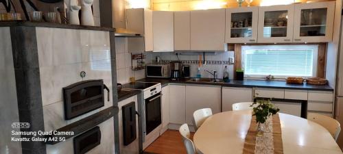 Ylikiiminki Villa | Kid-Friendly Retreat at Lintukoto - Rated 8.9/10 by Guests