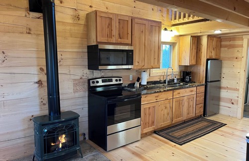 Eastman Cabin | Linxville log cabin