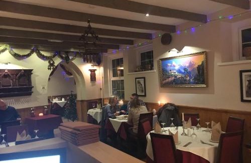 Hilperton Hotel | Discover Family-Friendly Comfort at Lion and Fiddle