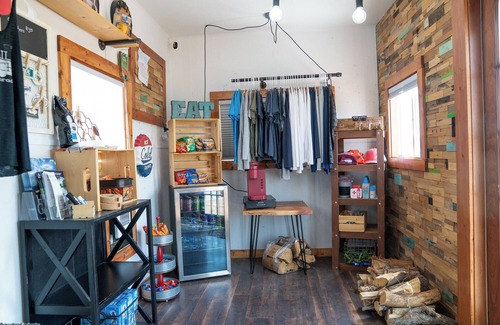 Meeker House | Explore Lion Canyon: Unique Tiny House Experience Awaits