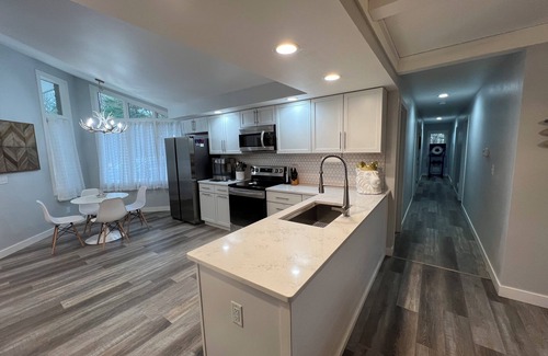 King House | Waterfront Haven: Lion on Otter Lake with Private Pier