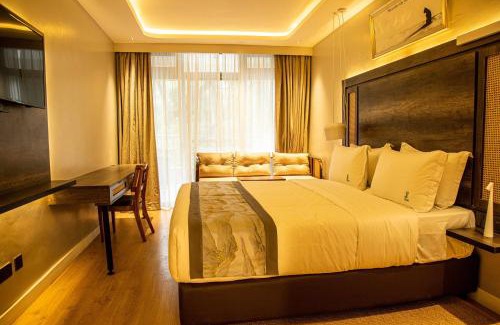 Parklands Hotel | Lion Villas