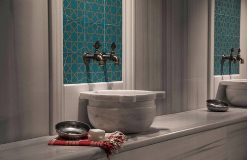 Bayrampasa Hotel | Discover Lionel Hotel Istanbul: 5-Star Stay with Pool & Spa