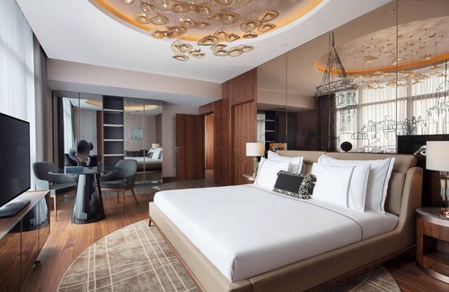 Bayrampasa Hotel | Discover Lionel Hotel Istanbul: 5-Star Stay with Pool & Spa