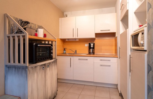 Benodet Apartment | Family-Friendly Liorzh Apartment Steps from the Beach
