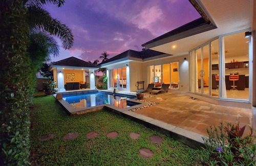 Lipa Noi Villa | Relax at Lipa Talay Hok - 2 Bedroom Pool Villa Retreat