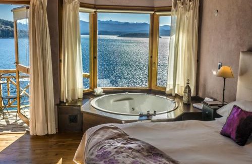 Playa Bonita Hotel | Discover Lirolay Apartments: 4-Star Oceanfront Retreat