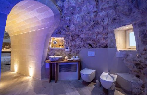 Castrignano de' Greci Villa | Discover Lisària Villa Delle Meraviglie: Pool & Hot Tub
