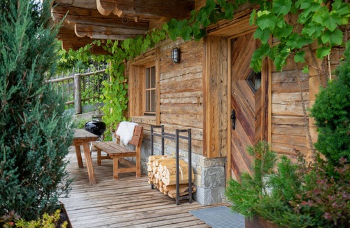 Flachau Ski Chalet | Discover Lisa Chalets: 4-Star Stay with Spa & Family Amenities