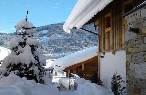Flachau Ski Chalet | Discover Lisa Chalets: 4-Star Stay with Spa & Family Amenities