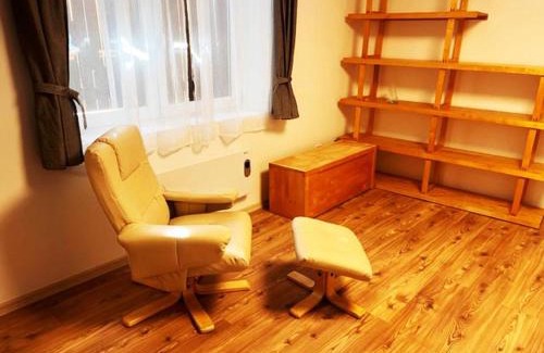 Kecskemet Apartment | Cozy Lisbet Cottage with Ocean View & Pet-Friendly Stay