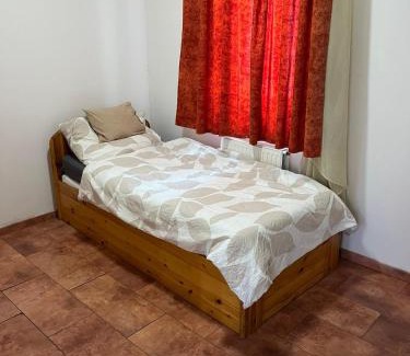 Kecskemet Apartment | Discover Lisbet Cottage2 in Kecskemét - Pet Friendly Retreat