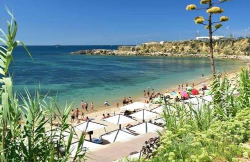 Estoril House | Lisbon - Cascais - Charming Suite with sea view, pool, sauna, hammam