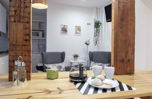 Santa Maria Maior House | Budget-Friendly Lisbon Downtown with Family Amenities