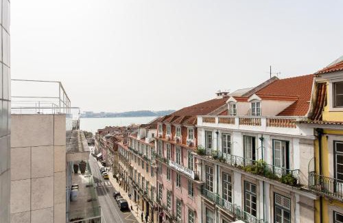 Encarnacao Apartment | Elegant Lisbon Glamorous House - 4-Star Family-Friendly Stay