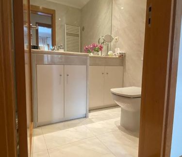 Campo Grande Apartment | Guest Rated 10/10: Lisbon NH HomeVipNobel Apartment