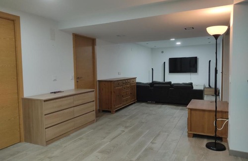 Algueirao - Mem Martins Apartment | Family-Friendly Lisbon-Sintra Full Apartment Experience