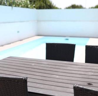 Pragal Apartment | Discover the Best of Almada by the Tagus River