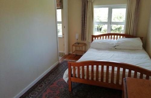 Craigavon Bed & Breakfast | Family-Friendly Retreat at Lisieux House by Lough Neagh