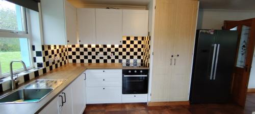 Ballinful House | Discover Lislary Cottage on Wild Atlantic Way - Pet Friendly!