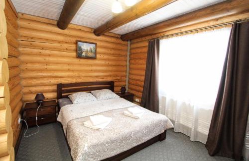 Vorokhta Cabin | Pet-Friendly Getaway at Lisova Kazka for Families