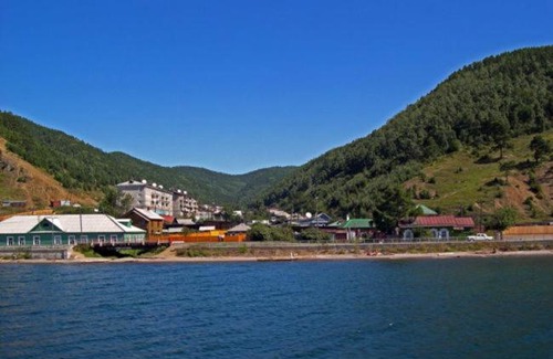Listvyanka Resort | Pet-Friendly Listvyanka Chalet with Perfect 10/10 Rating