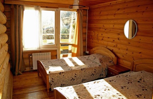 Listvyanka Resort | Pet-Friendly Listvyanka Chalet with Perfect 10/10 Rating