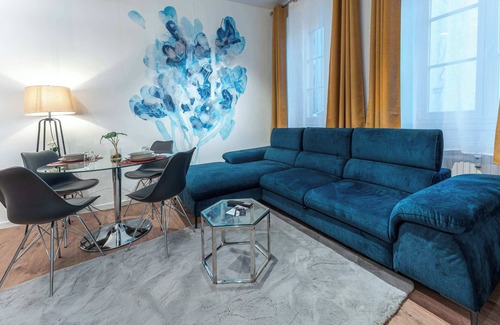 Weinheim Apartment | LiT LiVING: Luxus | Box SprIng | Marketplace