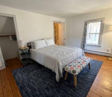 Litchfield Historic District House | Inviting Holiday Homes with Ocean Views in CT, USA