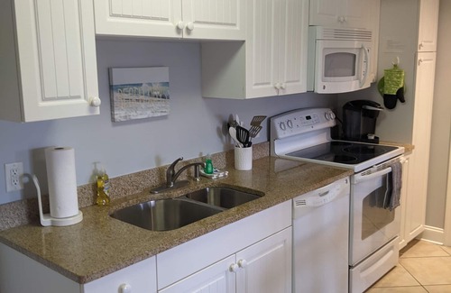 North Litchfield Beach Condo | Inviting Litchfield Summer House with Pool & Spa Amenities